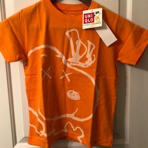 Uniqlo kids tee